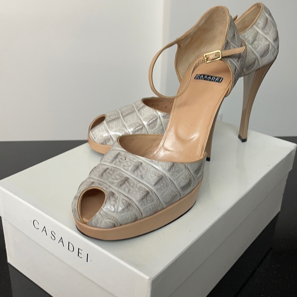 Casadei Made in Italy leather nude heels Size 8